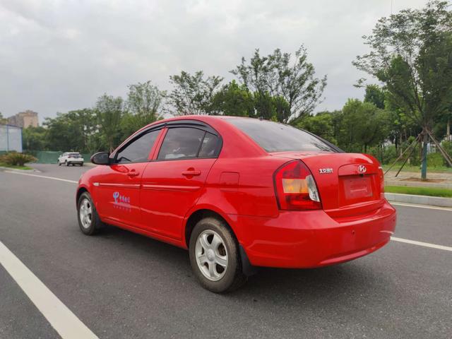 Hyundai Accent