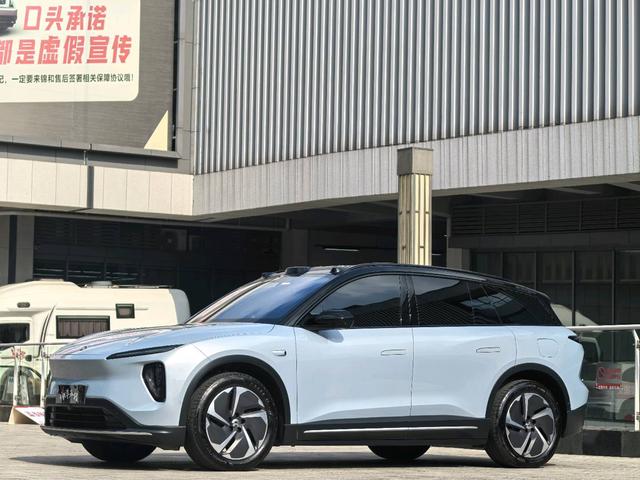 NIO ES6