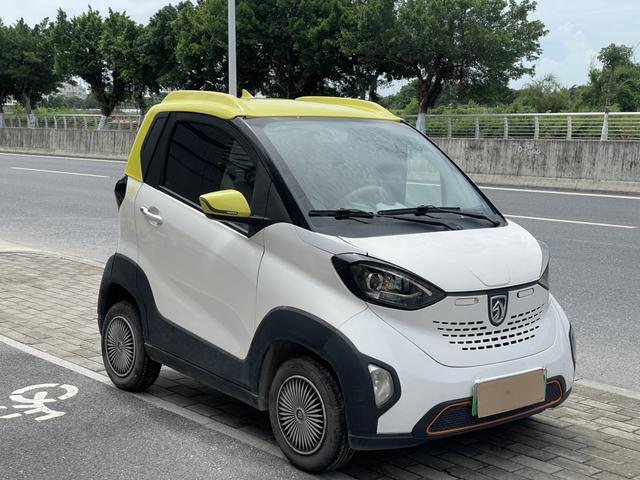 Baojun E100