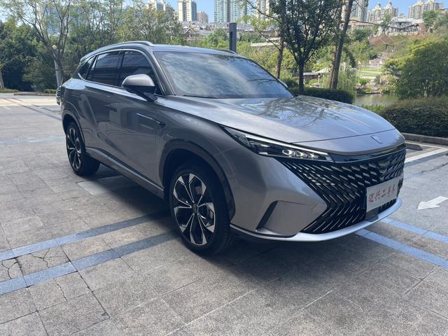 Roewe RX5