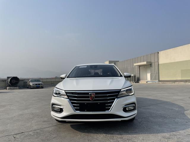 Roewe i5