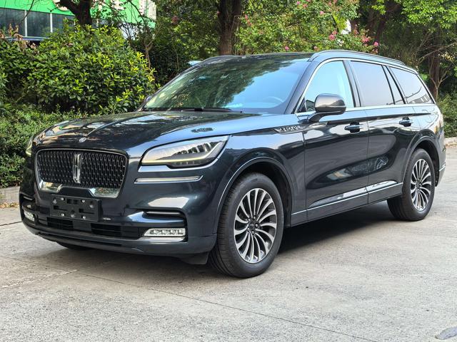 Lincoln Aviator