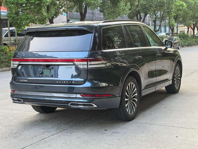 Lincoln Aviator