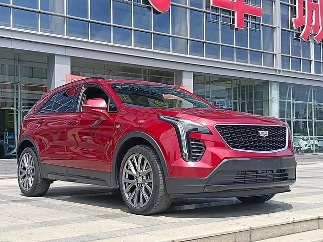 Cadillac XT4