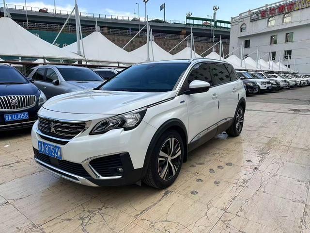 Peugeot 5008