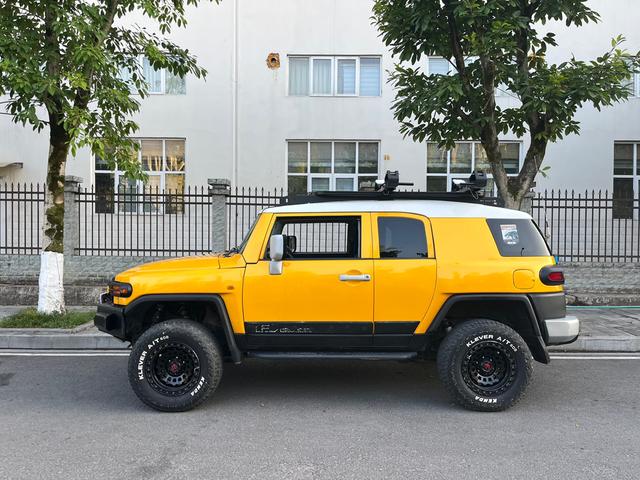 Toyota FJ Cruiser