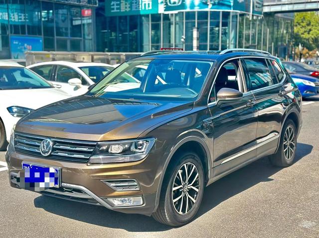 Volkswagen Tiguan L