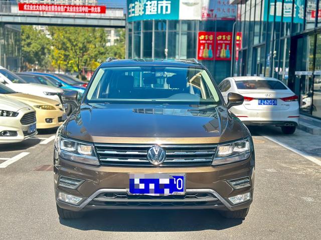 Volkswagen Tiguan L