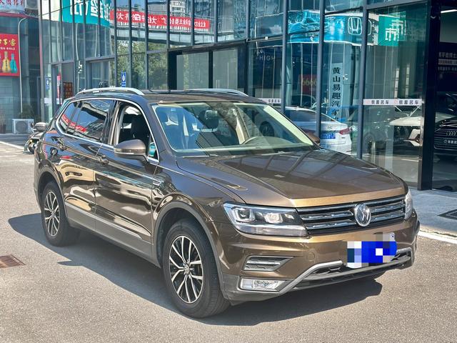 Volkswagen Tiguan L