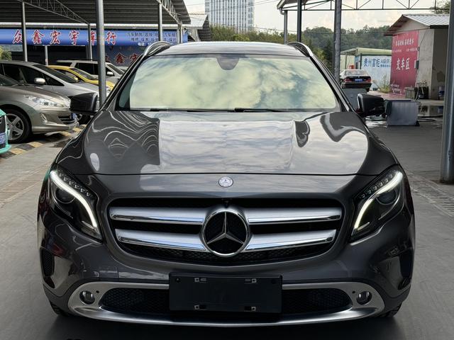 Mercedes-Benz GLA