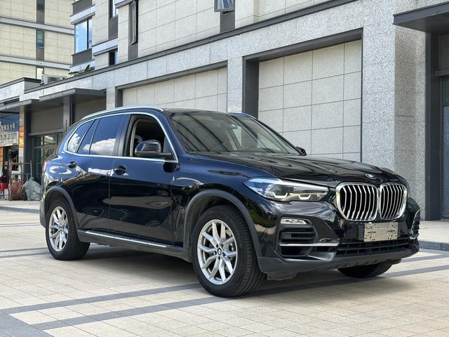 BMW X5 (imported)