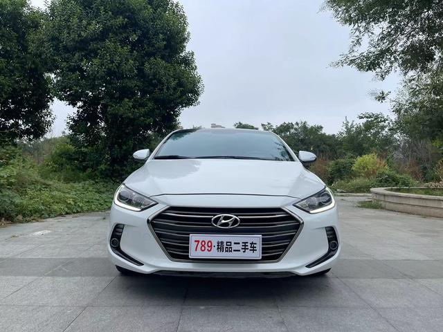 Hyundai Lead