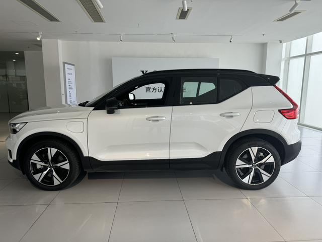 Volvo XC40 EV