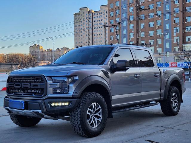 Ford F-150 Raptor