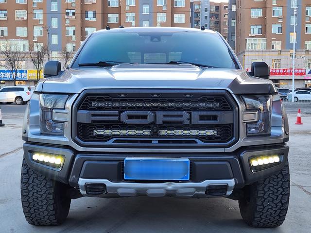 Ford F-150 Raptor