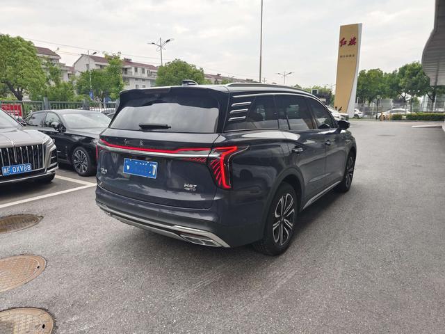 Hongqi HS7