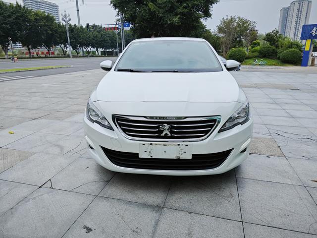 Peugeot 408