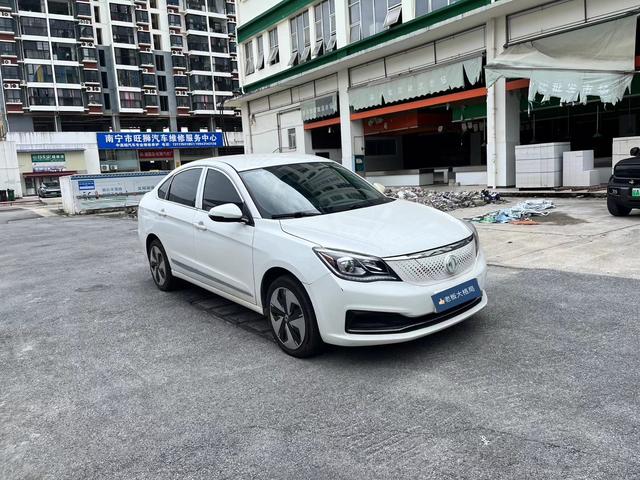 Dongfeng Fengshen E70