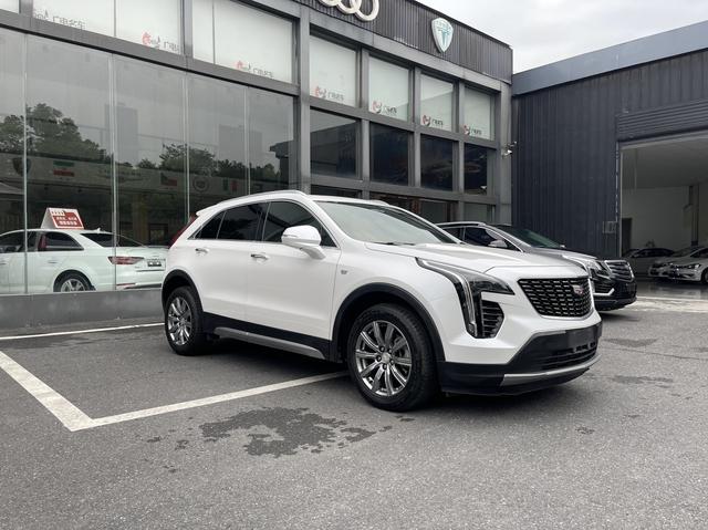 Cadillac XT4