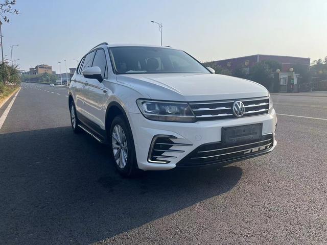 Volkswagen Tiguan L