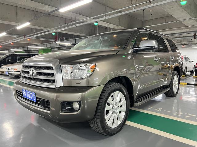 Toyota Sequoia