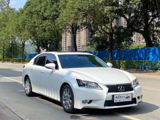 Lexus GS