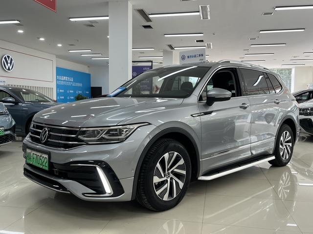 Volkswagen Tiguan L PHEV