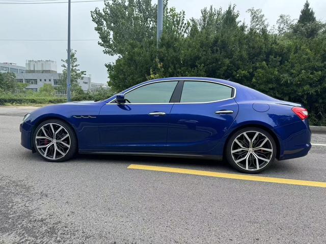 Maserati Ghibli