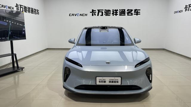 NIO ET5