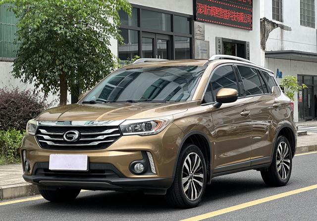 GAC Trumpchi GS4