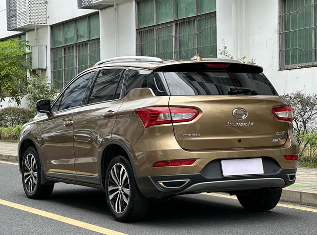 GAC Trumpchi GS4