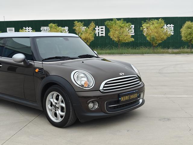 MINI CLUBMAN