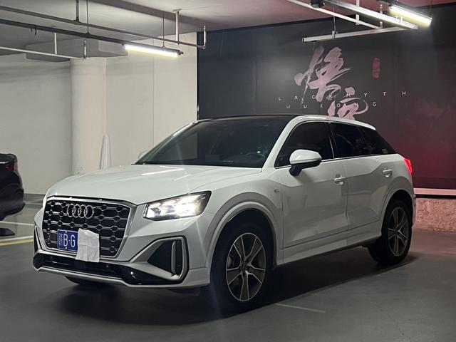 Audi Q2L