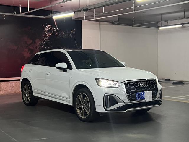 Audi Q2L