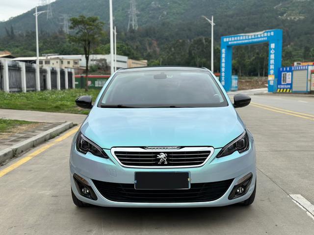 Peugeot 308S