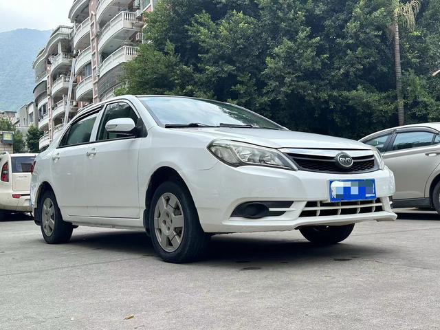 BYD F3