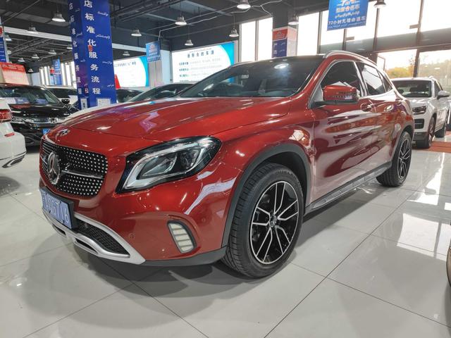 Mercedes-Benz GLA