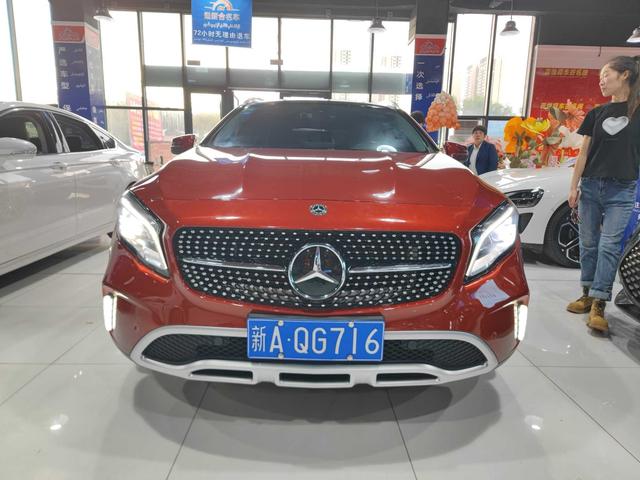 Mercedes-Benz GLA