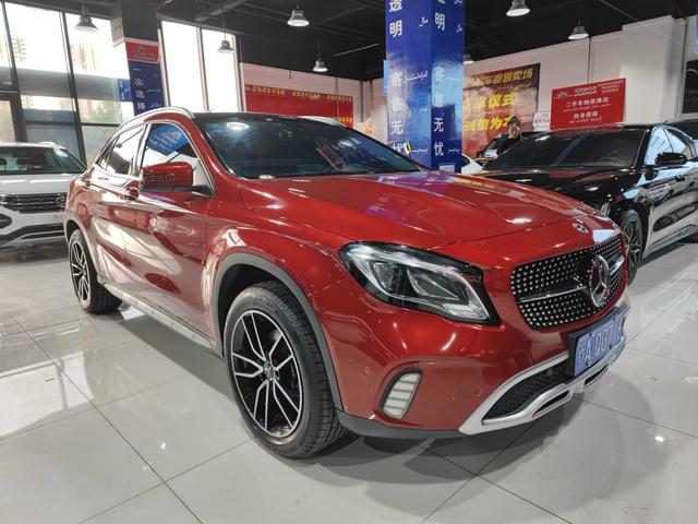 Mercedes-Benz GLA