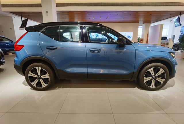 Volvo XC40 EV