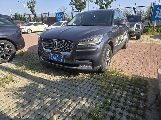 Lincoln Aviator