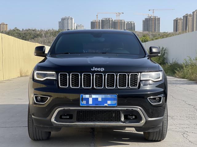 Jeep Grand Cherokee (imported)