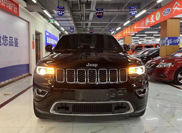 Jeep Grand Cherokee (imported)