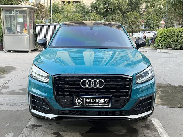 Audi Q2L