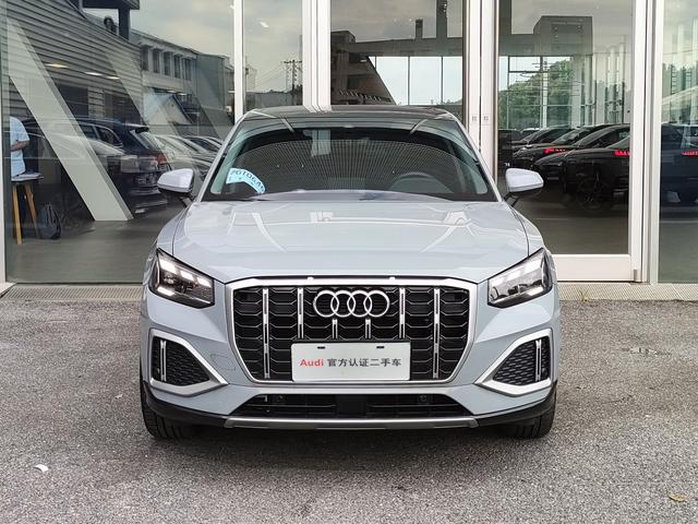 Audi Q2L