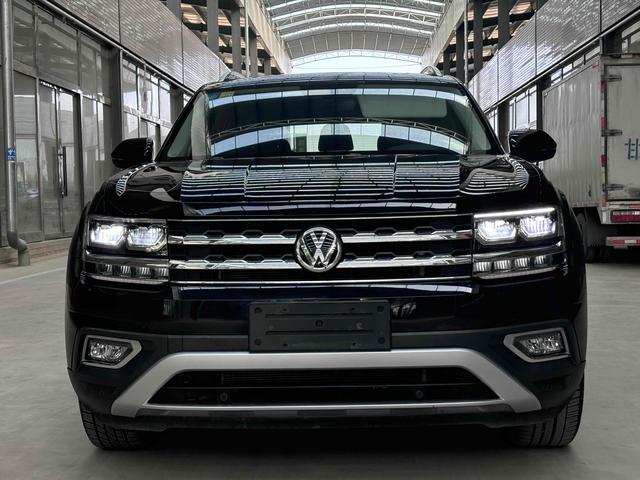 Volkswagen Tuang