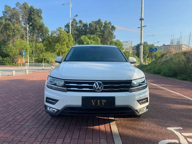 Volkswagen Tiguan L