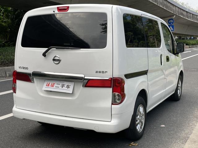 Nissan NV200