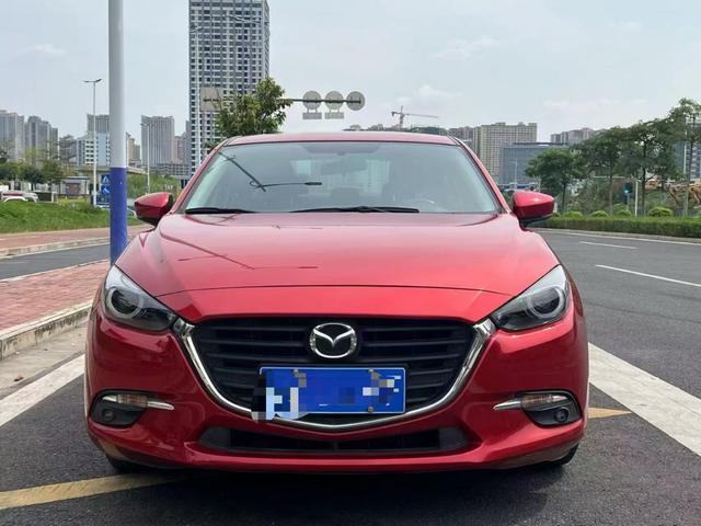 Mazda 3 Angkesela