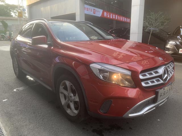 Mercedes-Benz GLA